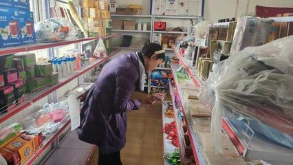 托布力其鄉(xiāng)開(kāi)展食品安全檢查 守護(hù)居民健康