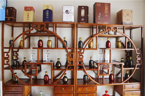 高爐封壇酒阜陽(yáng)市運(yùn)營(yíng)中心揭牌 美酒登陸阜陽(yáng)市場(chǎng)